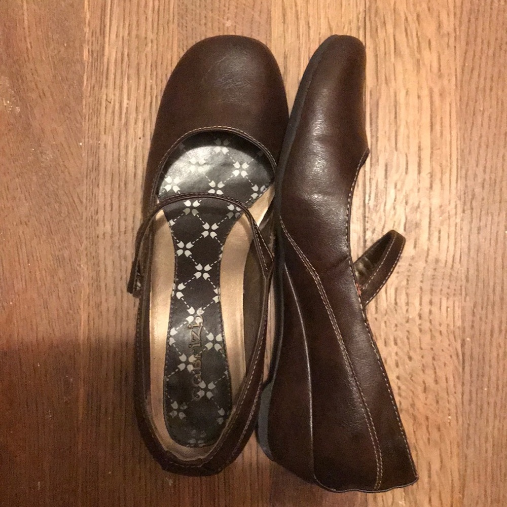 💛 ”SOLD” - Brown flat Mary Jane shoes - “SOLD” 💛